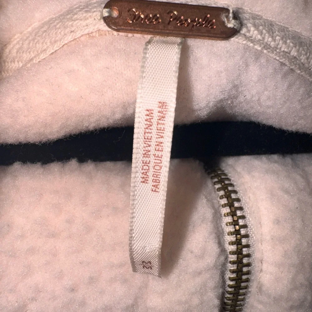 Free People Movement Poppy Pullover In champagne Dream size m - Picture 2 of 6